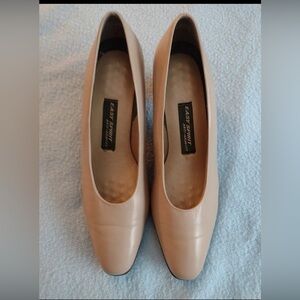 Easy Spirit Women's Beige Heels